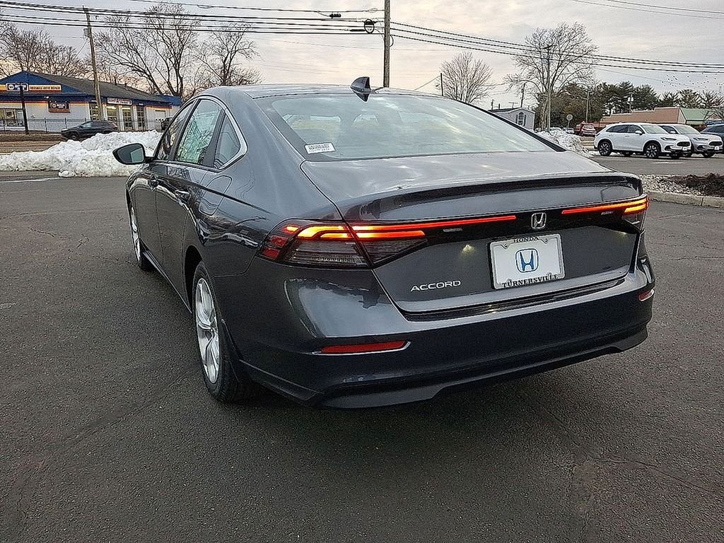 New 2026 Meteorite Gray Metallic Honda LX image 4