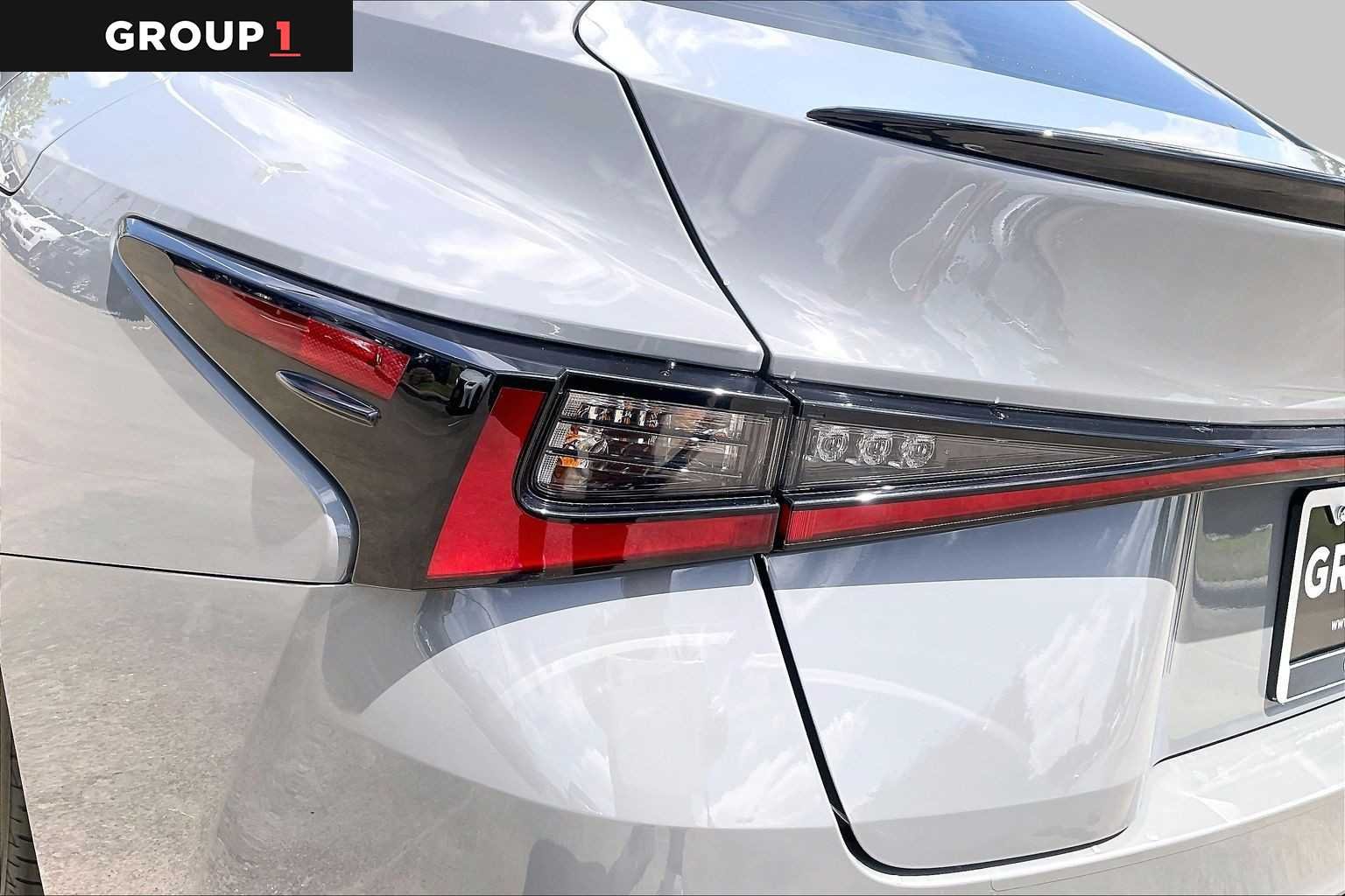 Used 2025 Incognito Lexus F SPORT Design image 27