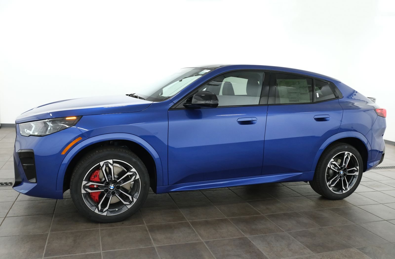 New 2026 Portimao Blue Metallic BMW xDrive28i image 2