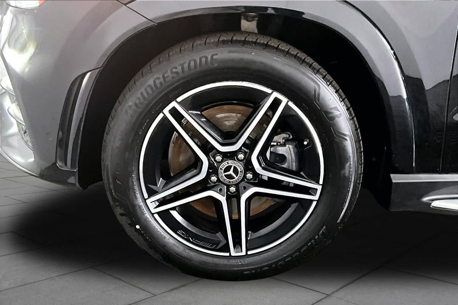 Certified Used 2023 Obsidian Black Metallic Mercedes-Benz GLE 450 image 11
