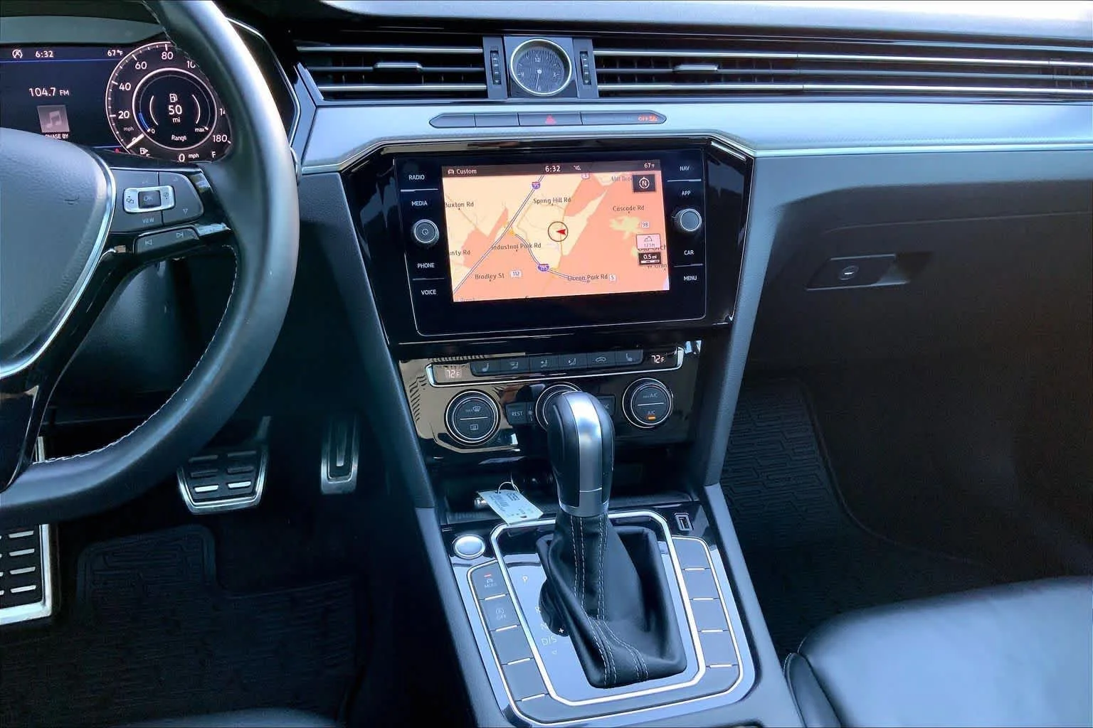 Used 2019 Pure White Volkswagen SEL R-Line image 7