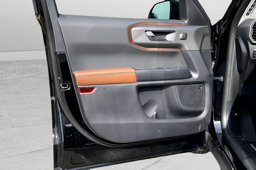 New 2025 Shadow Black Ford Outer Banks image 14