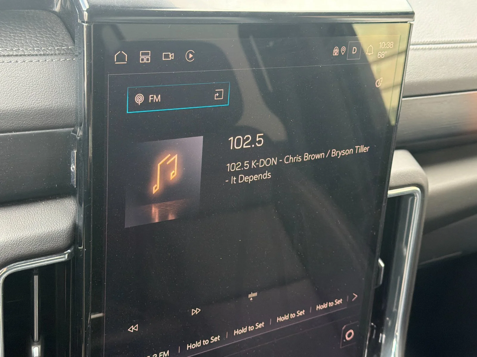 Used 2025 Sterling Metallic GMC Denali image 21