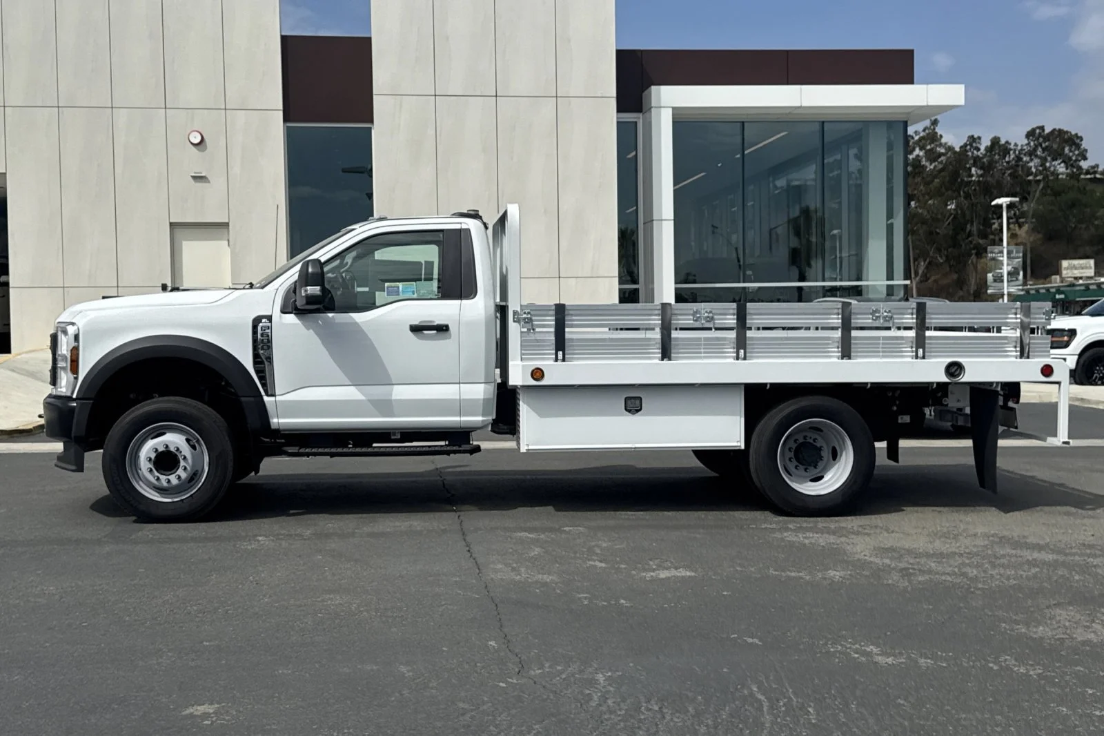 2026 Ford F-600 Super Duty Chassis Cab XL - Photo 6