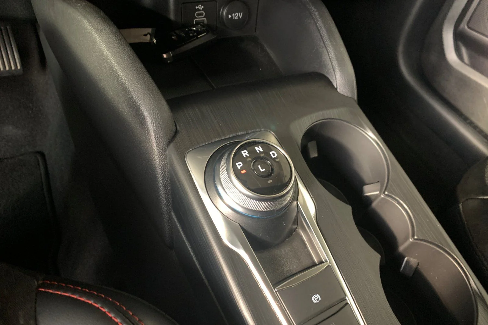 Used 2026 Black Metallic Ford ST-Line image 24