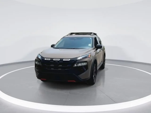 Used 2026  Nissan Rock Creek image 3