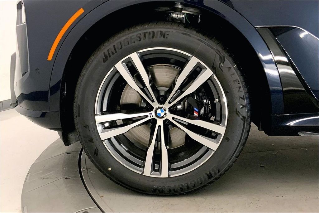New 2027 Carbon Black Metallic BMW  image 9