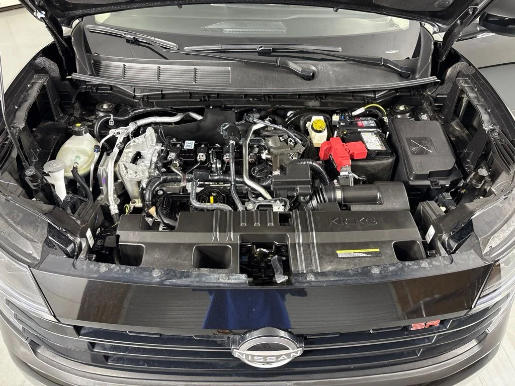 Used 2025 Black Nissan SR image 41