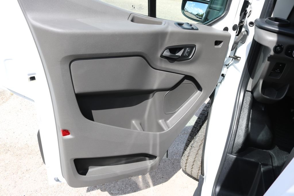 Used 2023 White Ford Base image 10