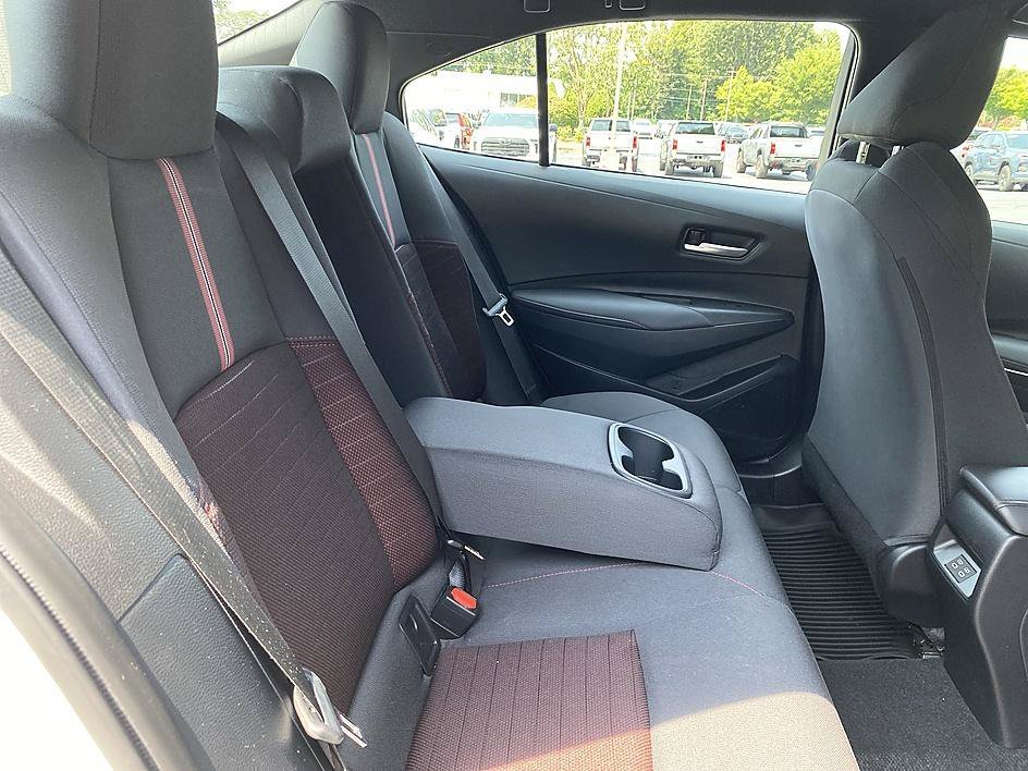 Used 2025 Ice Toyota SE image 25