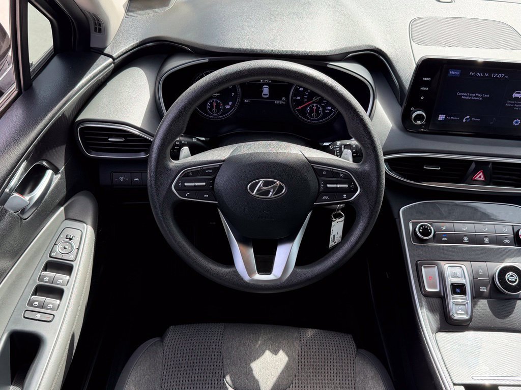 Used 2021 Black Hyundai SE image 9