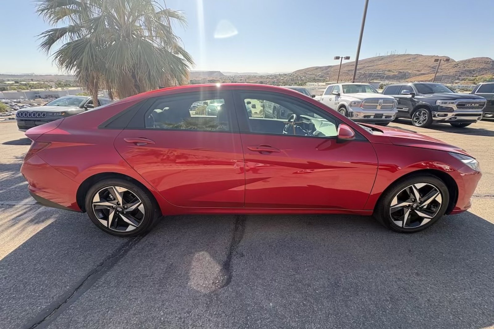 Used 2023 Calypso Red Hyundai SEL image 7
