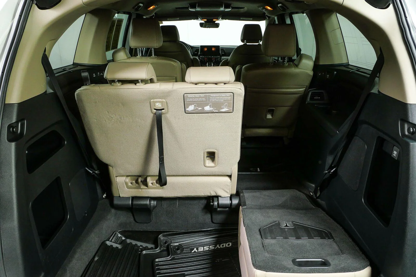 Used 2024 Platinum White Pearl Honda Touring image 33