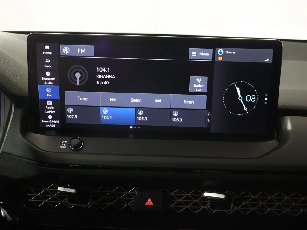 Used 2025 Silver Honda EX-L image 41
