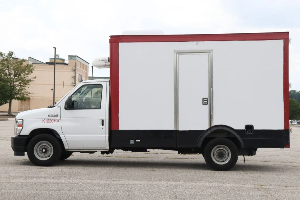 Used 2024 Oxford White Ford Base image 6
