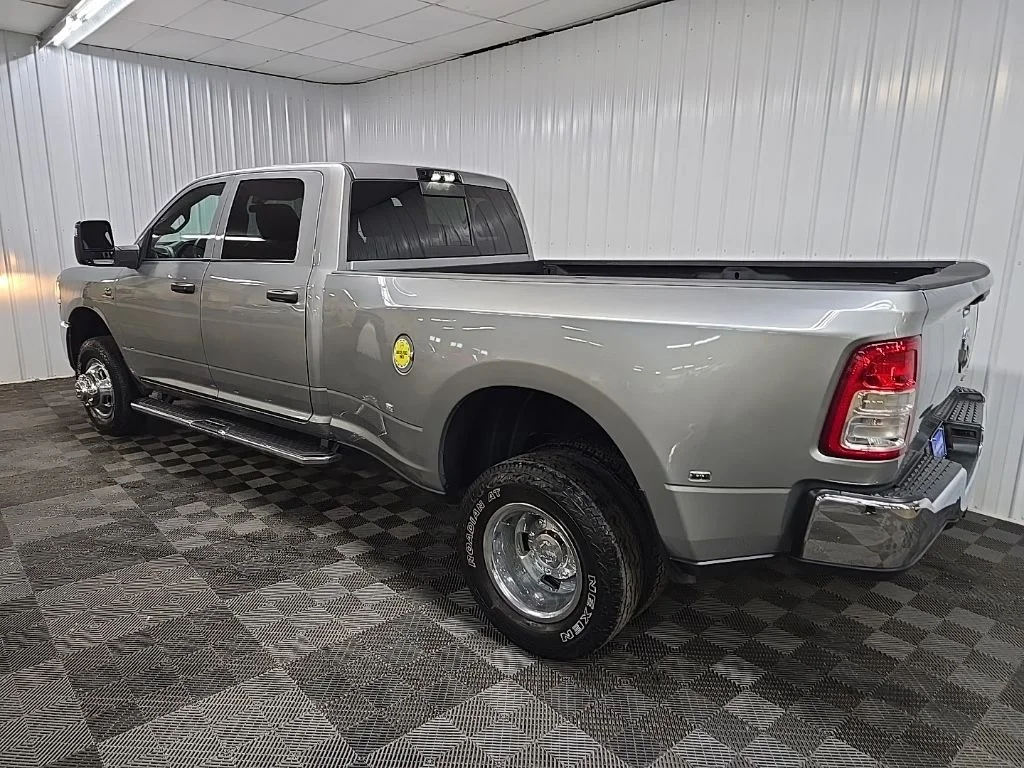 Used 2024 Silver Ram Tradesman image 9