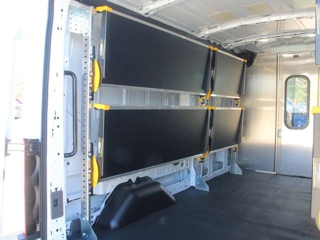 New 2024 White Ford Base image 19