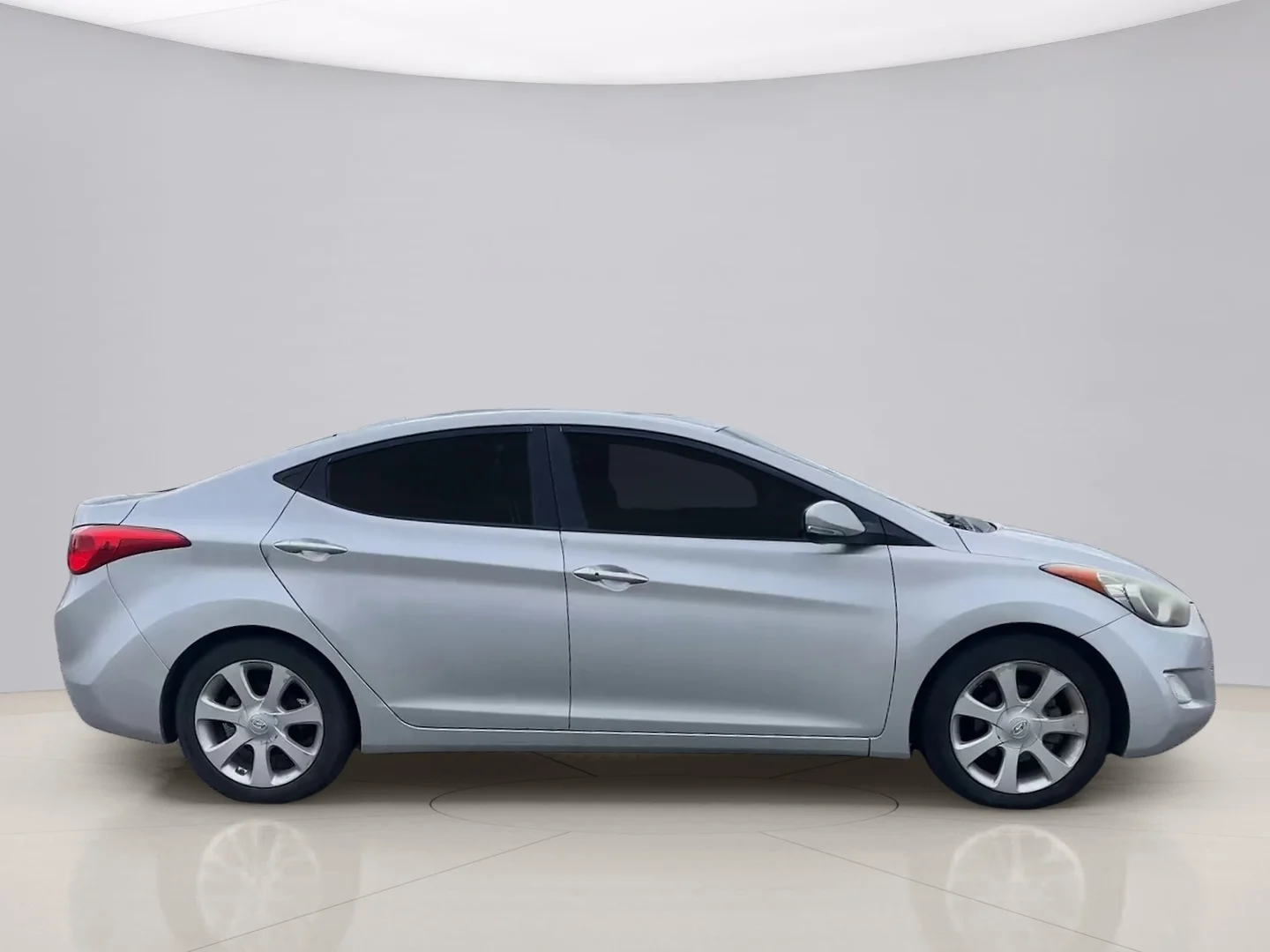 Used 2013 Gray Hyundai GLS image 6