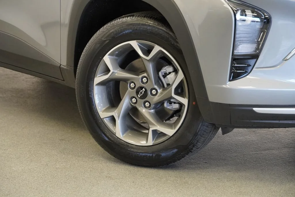 New 2026 Sterling Gray Metallic Chevrolet LT image 9