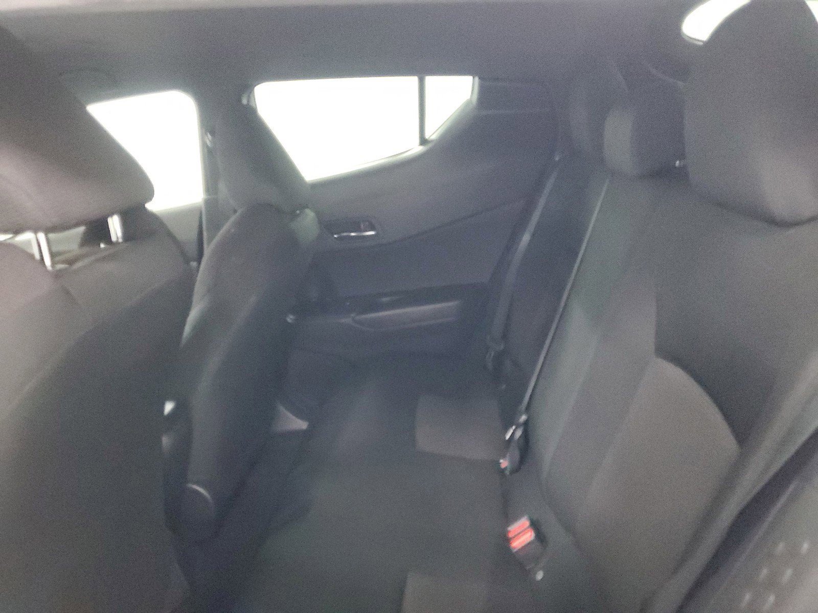 Used 2018 Blizzard Pearl Toyota XLE image 12