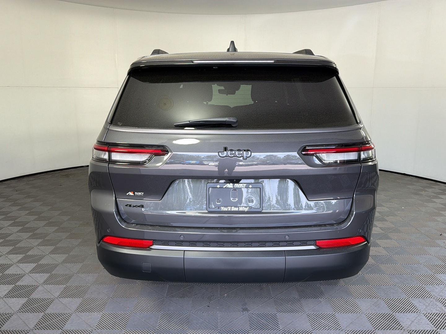 New 2026 Baltic Gray Metallic Clear-Coat Exterior Paint Jeep Limited image 5