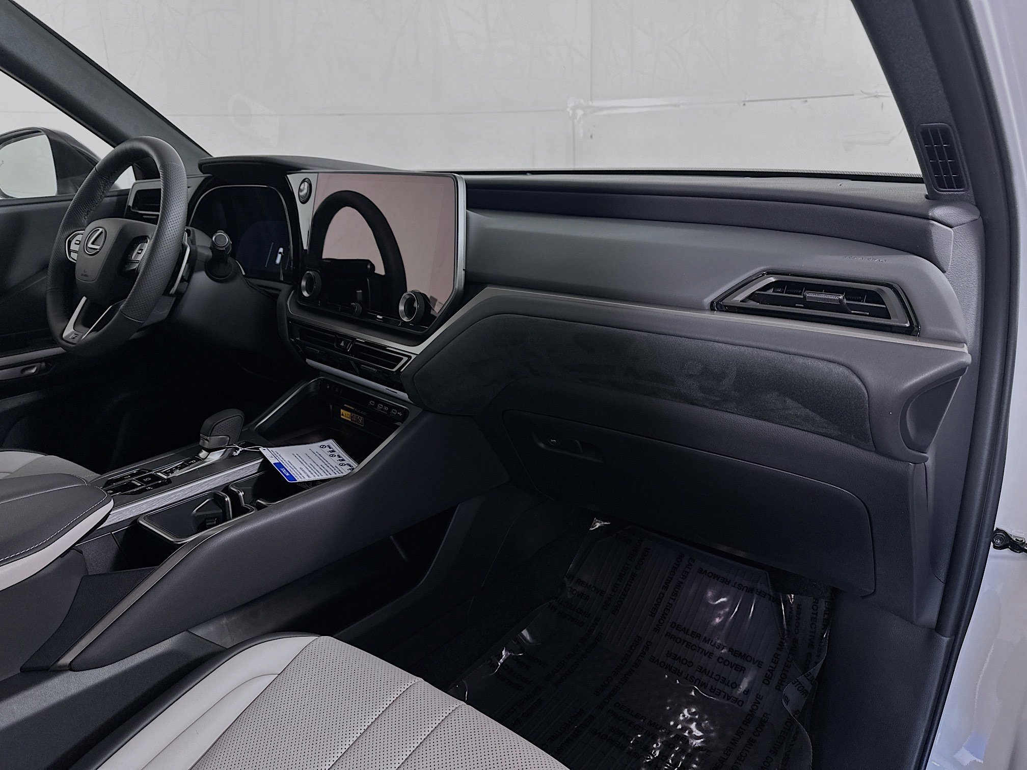 New 2026 Wind Chill Pearl Lexus TX 500h F SPORT PERFORMANCE PREMIUM AWD image 28