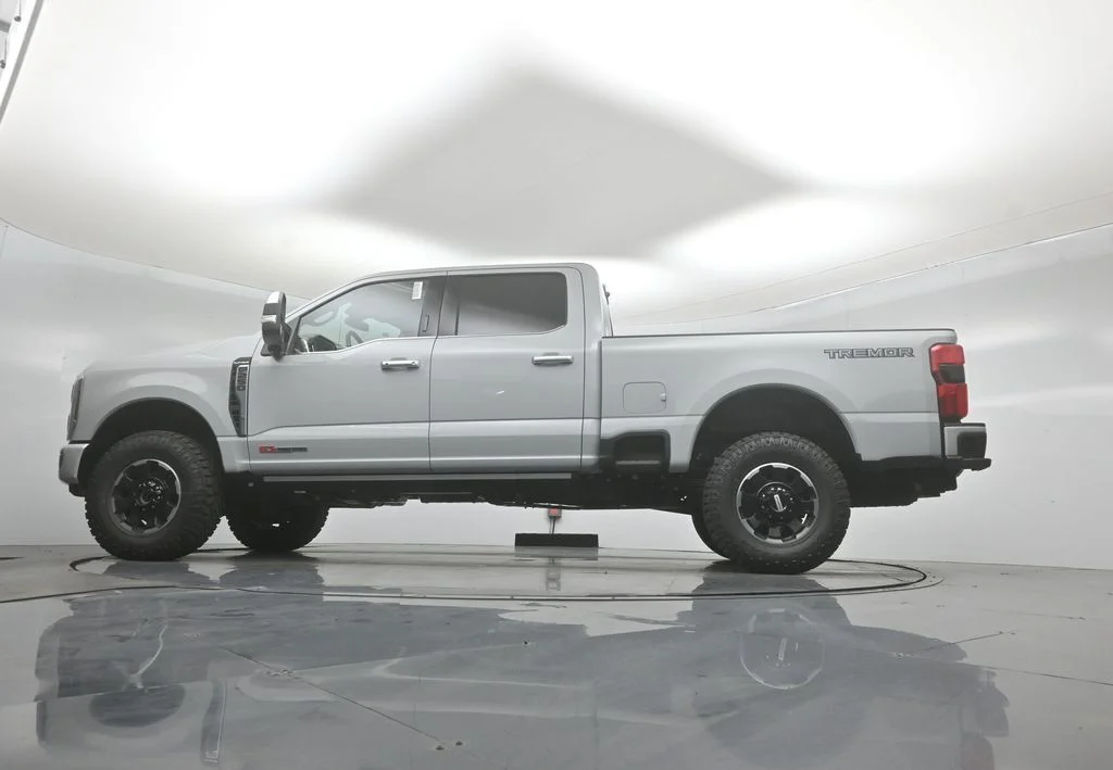 New 2026 Avalanche Ford Platinum image 50