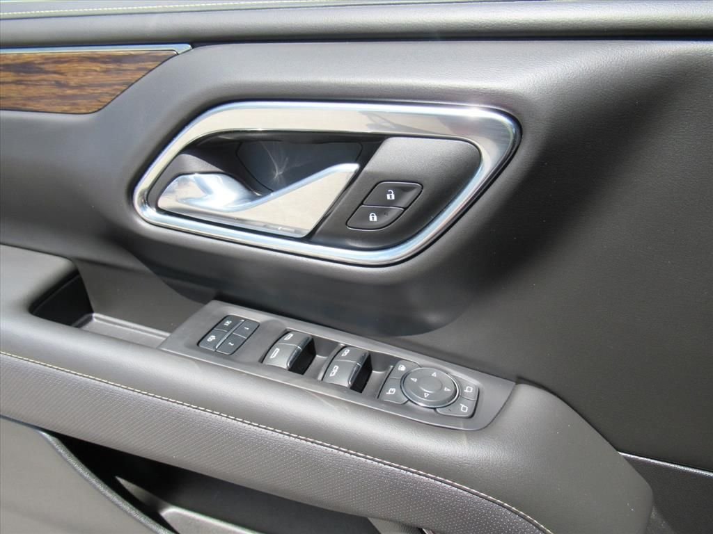 Used 2024 Black Chevrolet Premier image 19