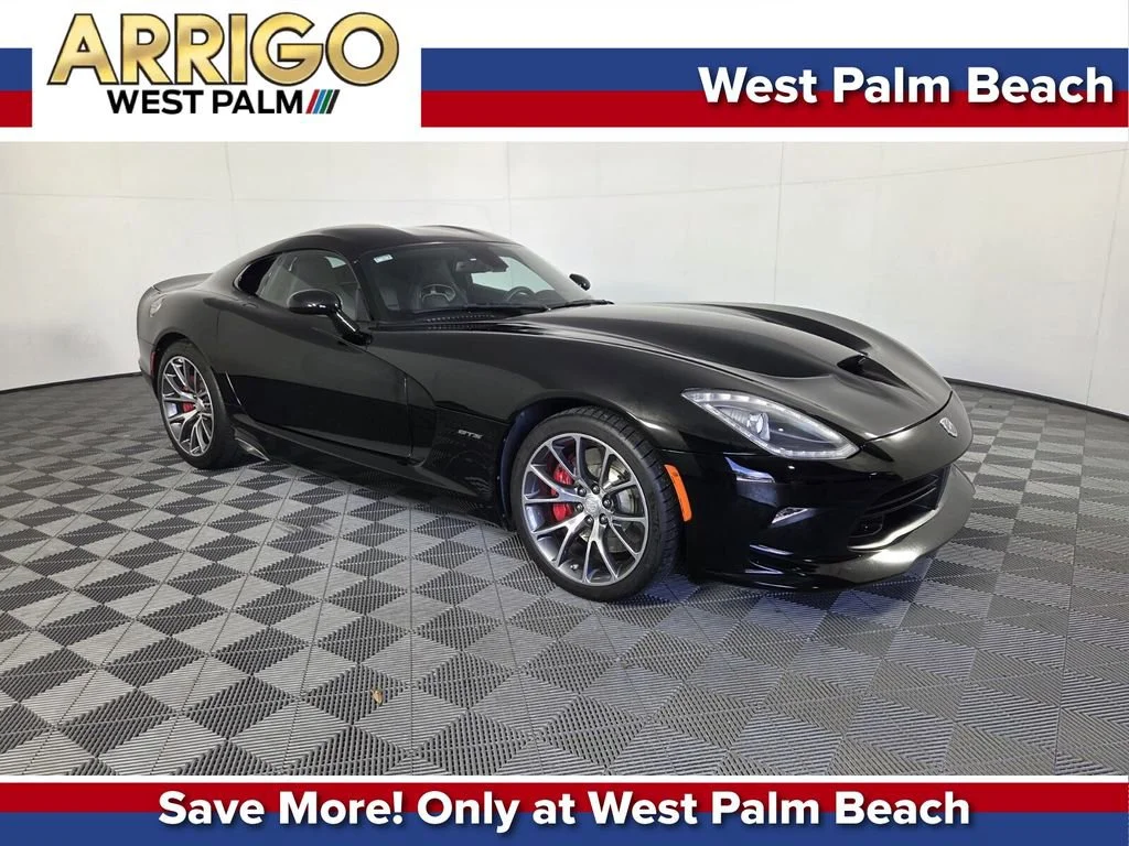 Used 2014 Venom Black Clearcoat Dodge GTS image 1