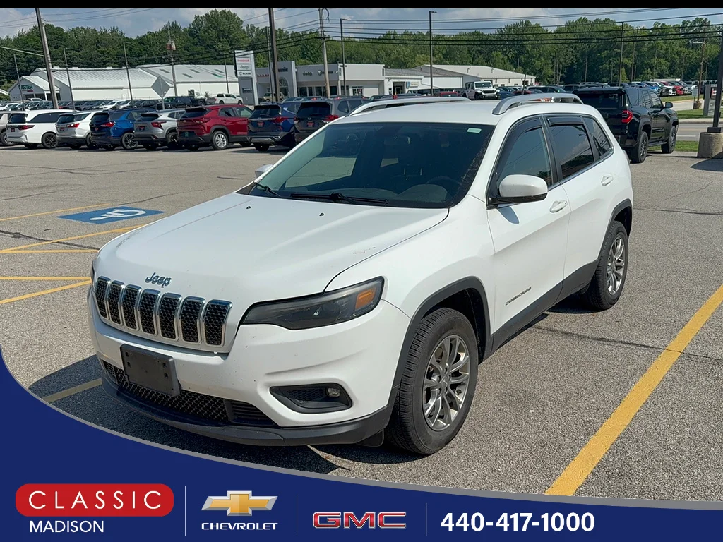 Used 2019 Bright White Clear Coat Jeep Latitude Plus image 1