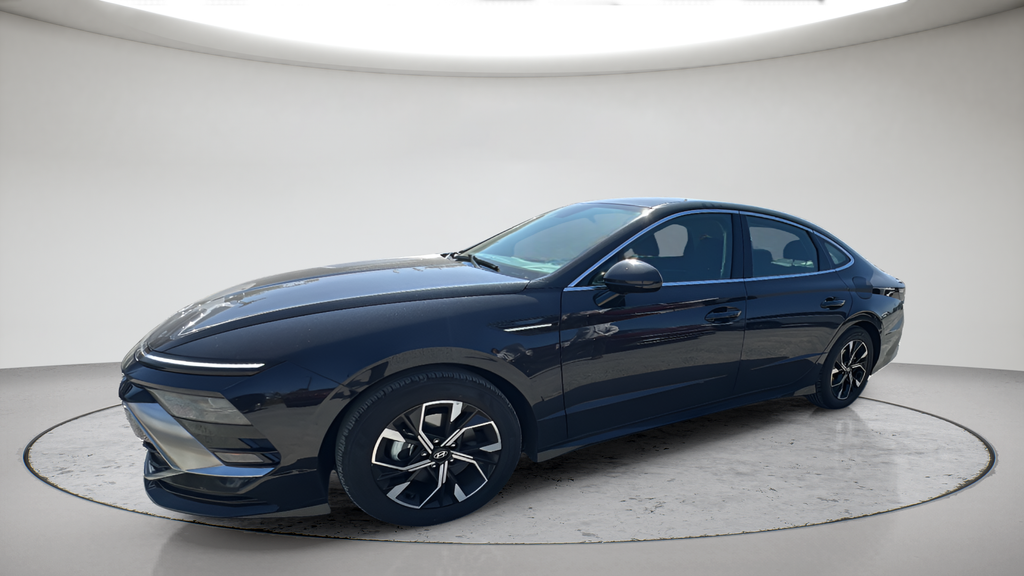 Used 2025 Blue Hyundai SEL image 9