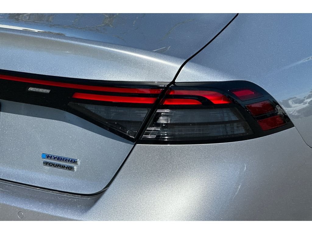 New 2026 Solar Silver Metallic Honda Touring image 32
