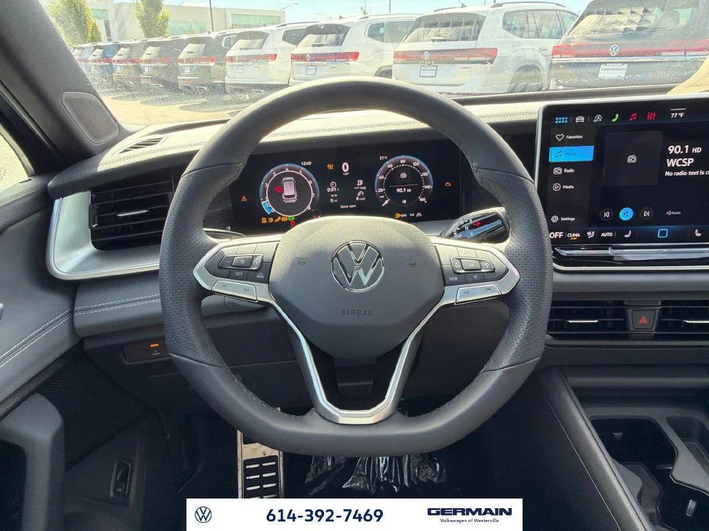 New 2026  Volkswagen SE R-Line Black image 16