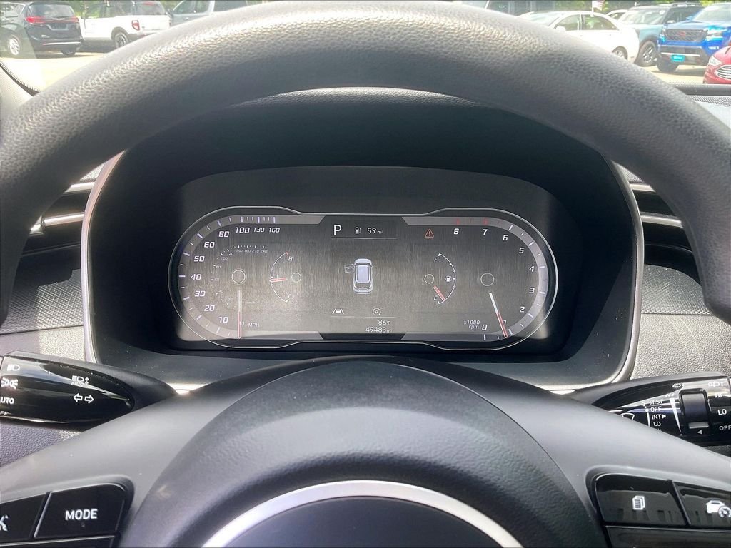 Used 2023 Silver Hyundai SE image 15