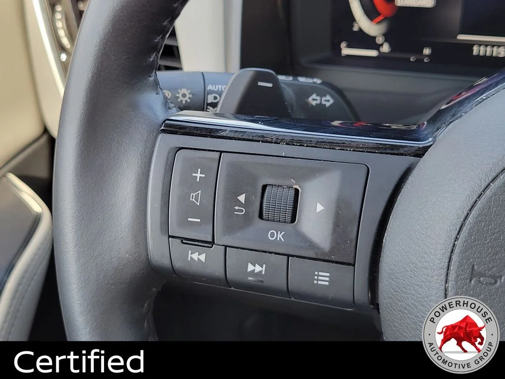 Used 2024 Red Nissan SL image 31