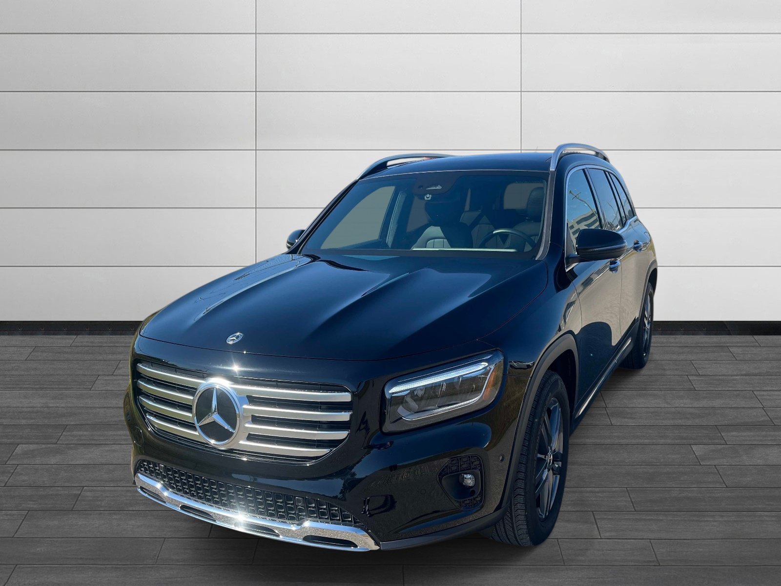 Used 2026 Night Black Mercedes-Benz GLB 250 image 7