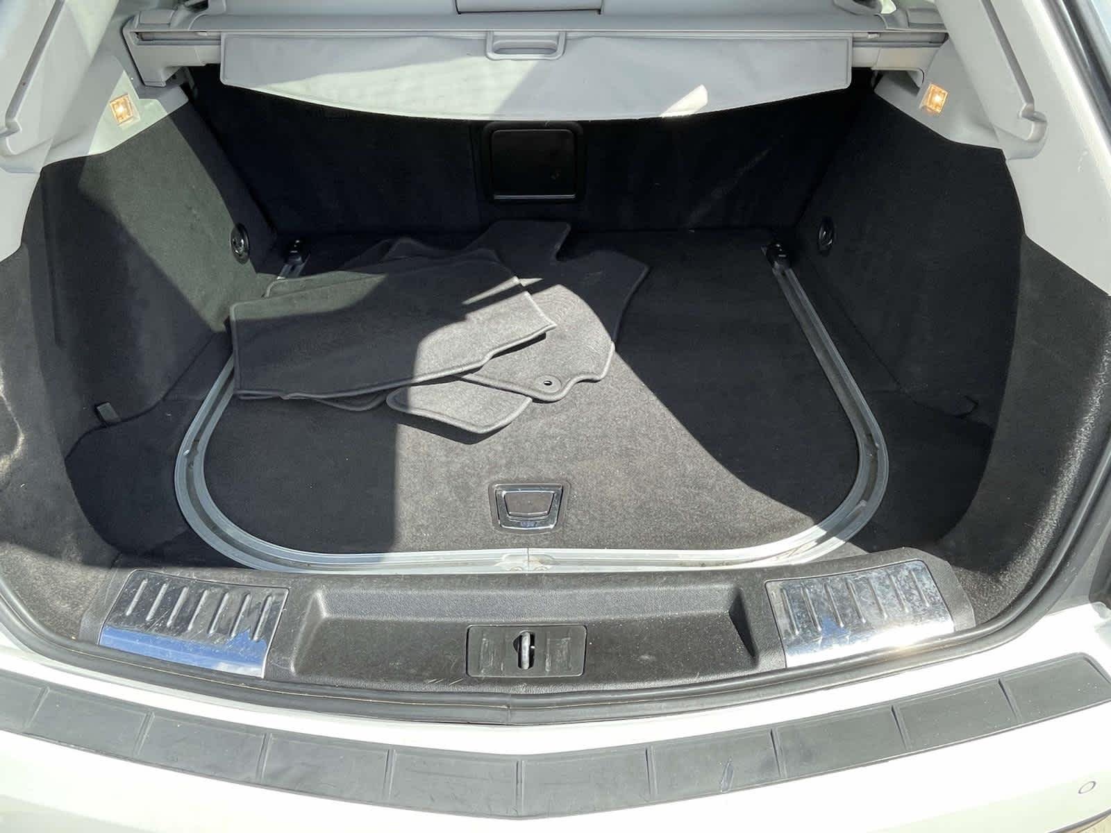 Used 2016 Platinum Ice Tricoat Cadillac Premium Collection image 23