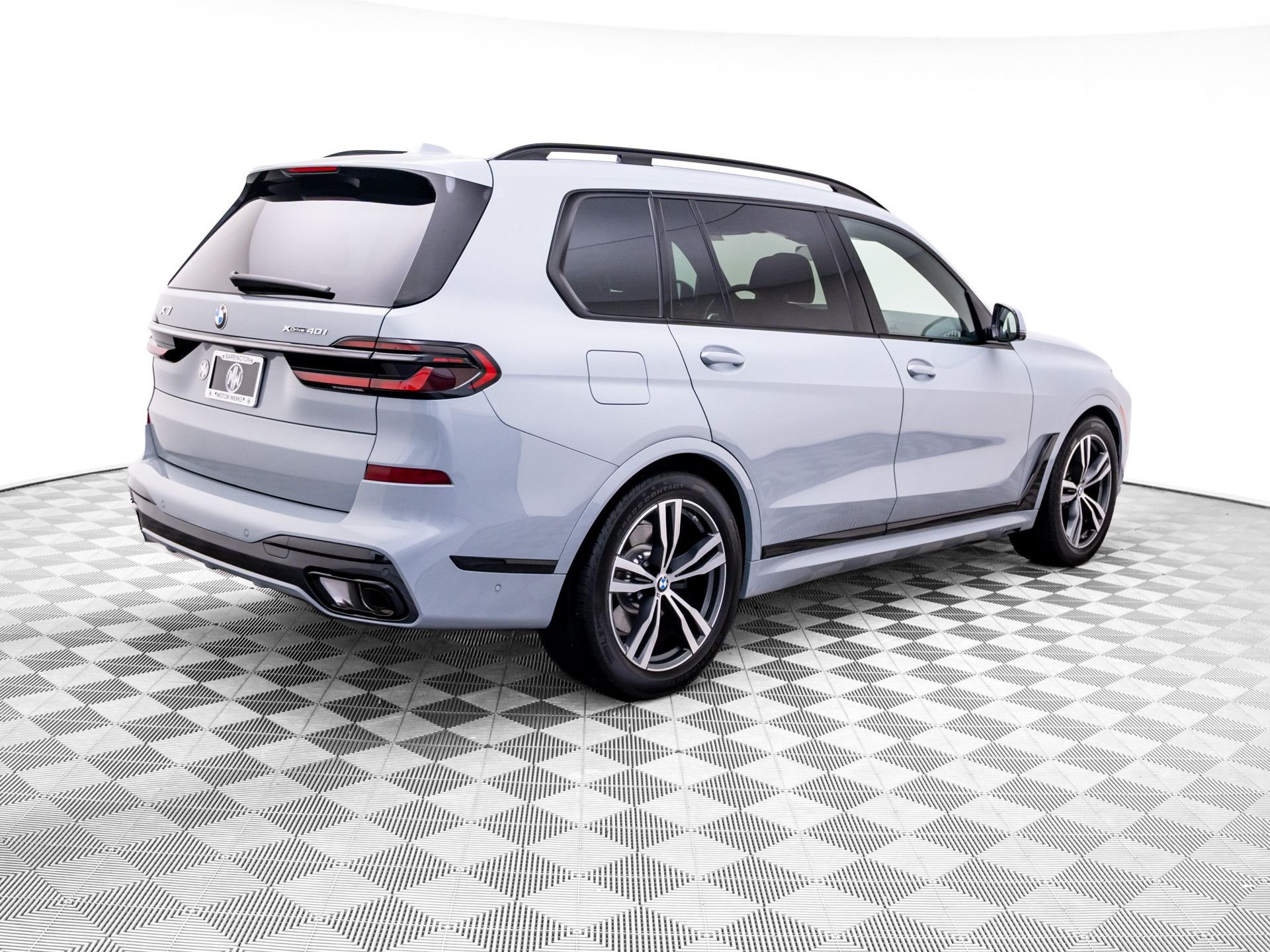 Certified Used 2026 Brooklyn Grey Metallic BMW xDrive40i image 5