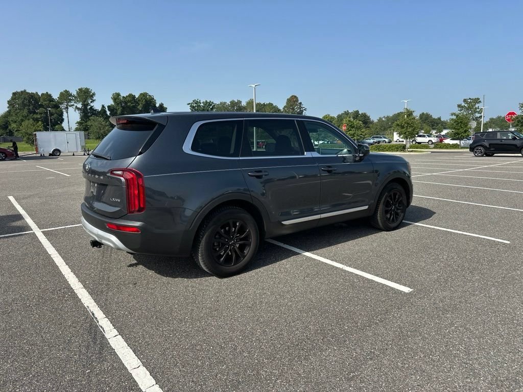 Used 2020 Gray Kia LX image 6