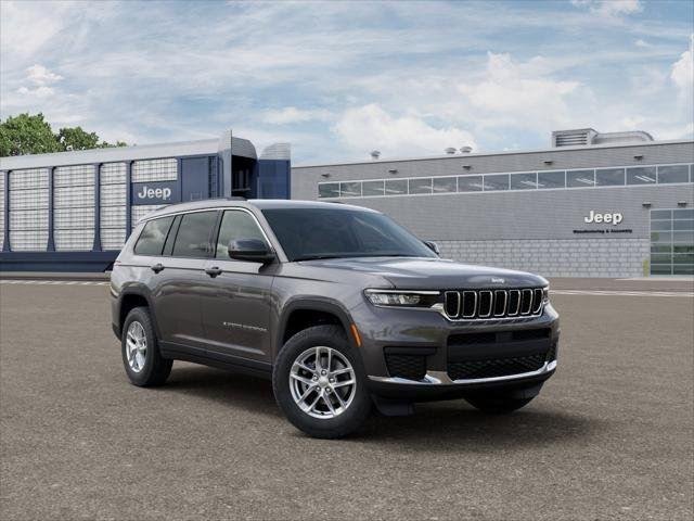 New 2026 Baltic Gray Metallic Clear-Coat Exterior Paint Jeep Laredo image 3
