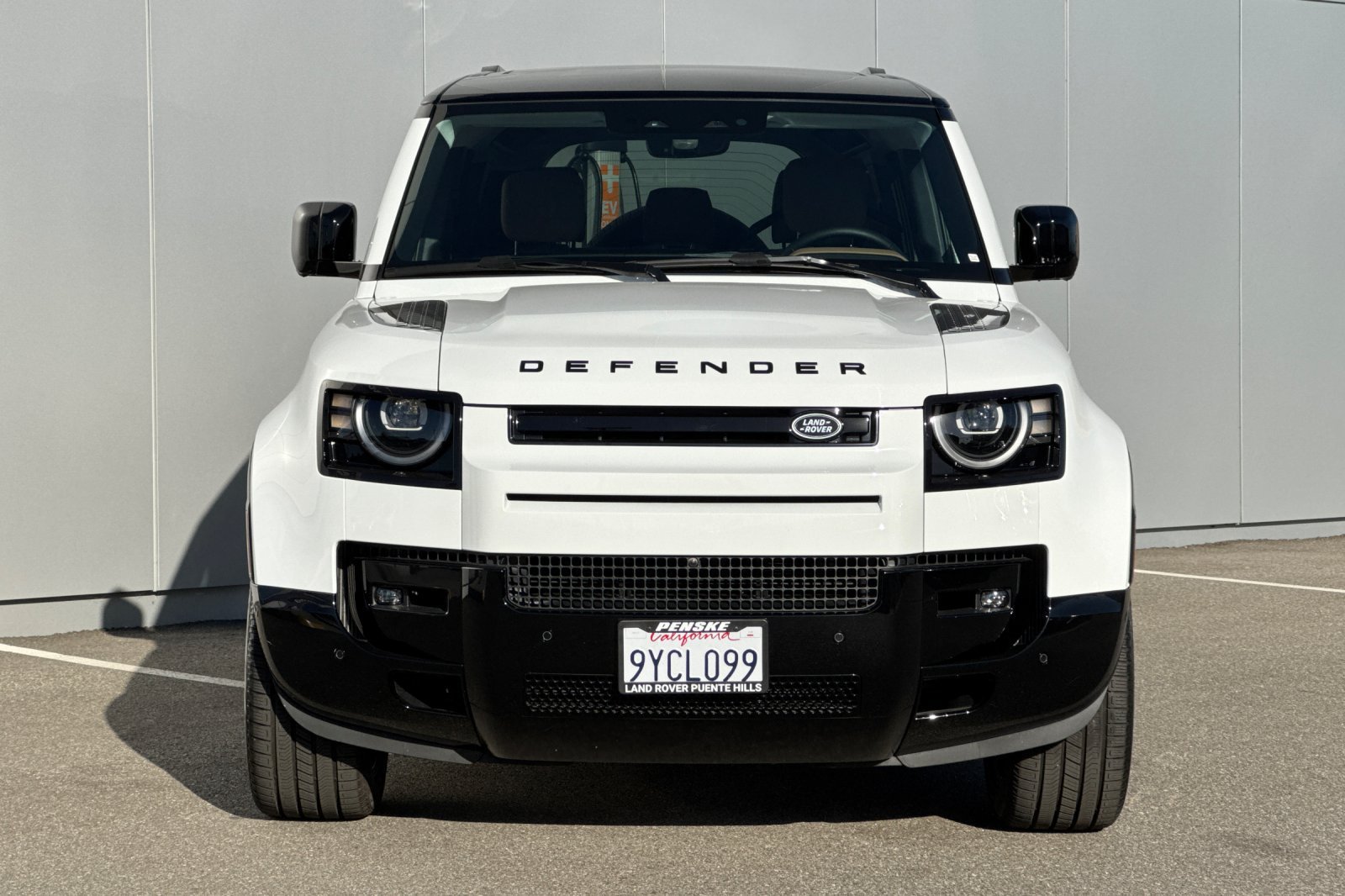 Certified Used 2026 White Land Rover X-Dynamic SE image 8
