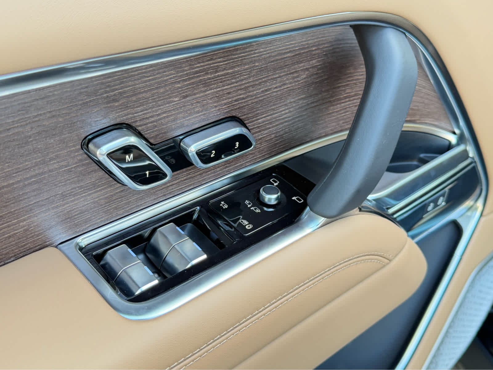 New 2026 Constellation Blue Ultra Metallic Gloss Land Rover Autobiography image 19