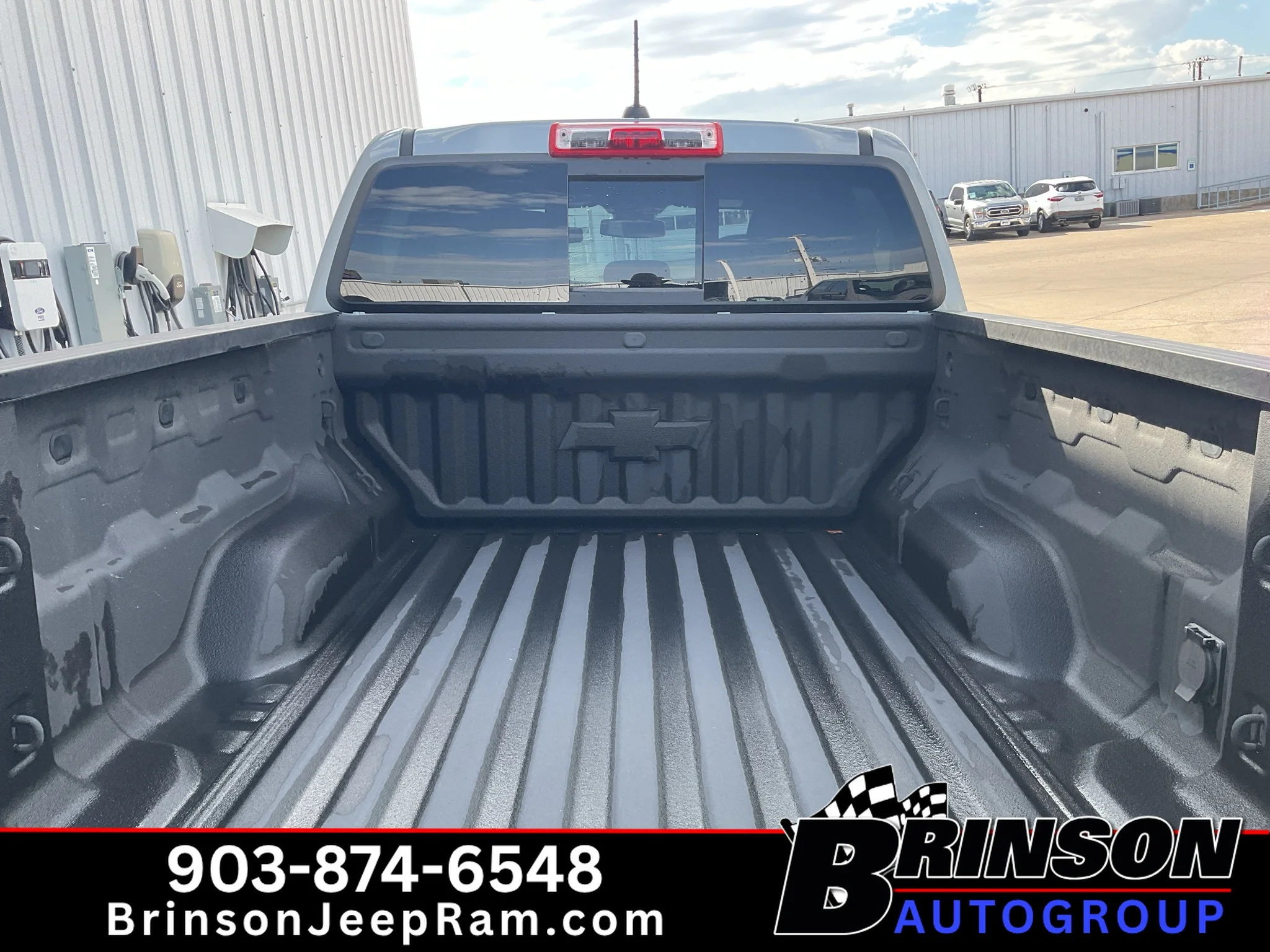 Used 2024 Sterling Gray Metallic Chevrolet 4WD Z71 image 9
