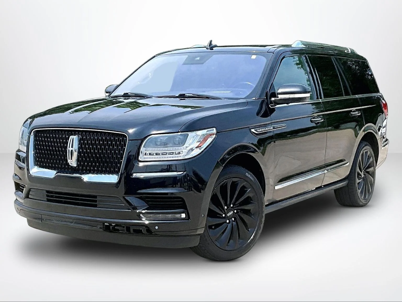 Used 2020 Black Lincoln Reserve image 2