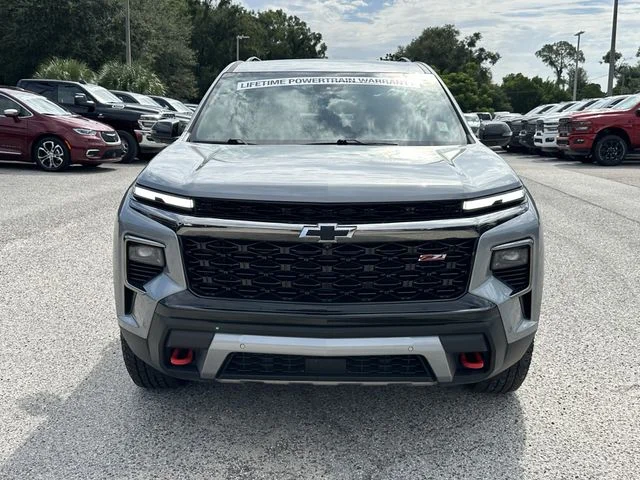 Used 2024 Gray Chevrolet Z71 image 4