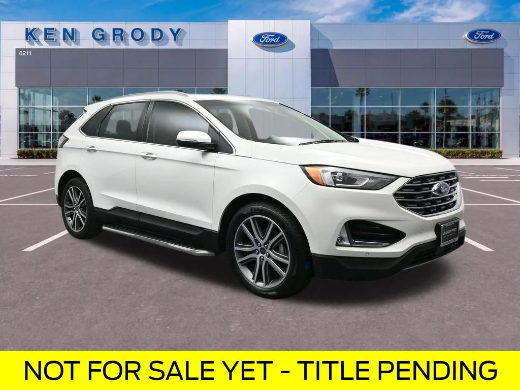 2020 Ford Edge Titanium's photo