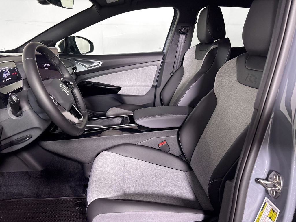New 2025 Pure Gray Volkswagen Pro image 11