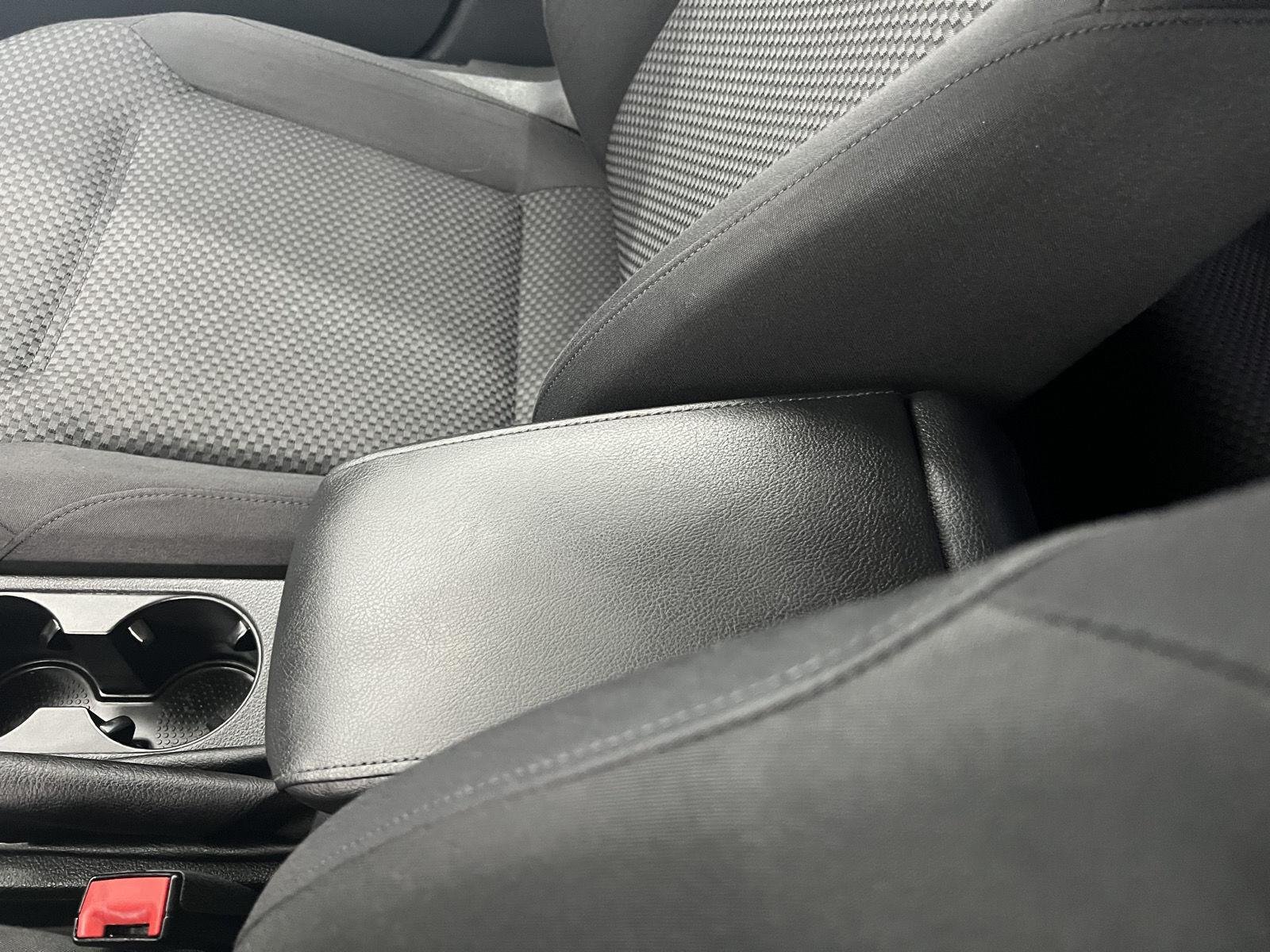 Used 2014 Platinum Gray Metallic Volkswagen S image 22