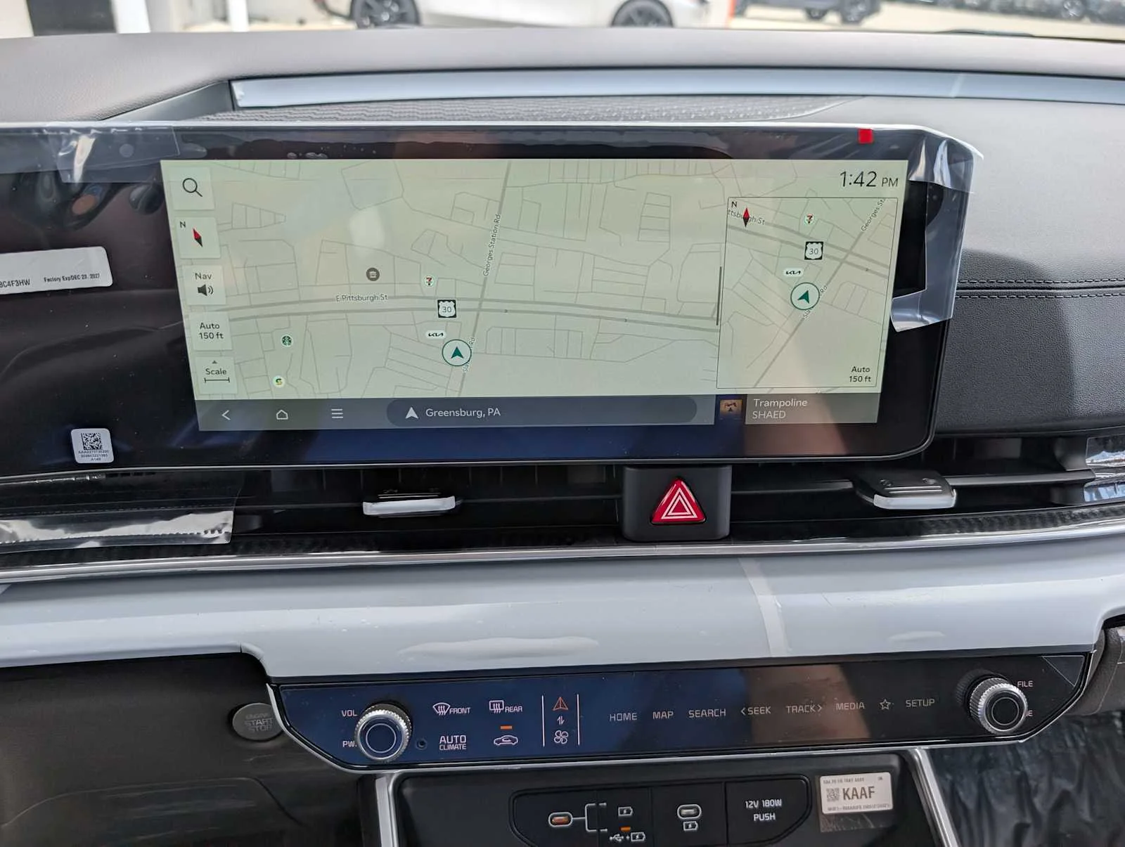 New 2027 Ceramic Silver Kia LXS image 23