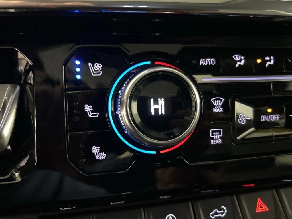 Used 2023 Titanium GMC Denali image 33